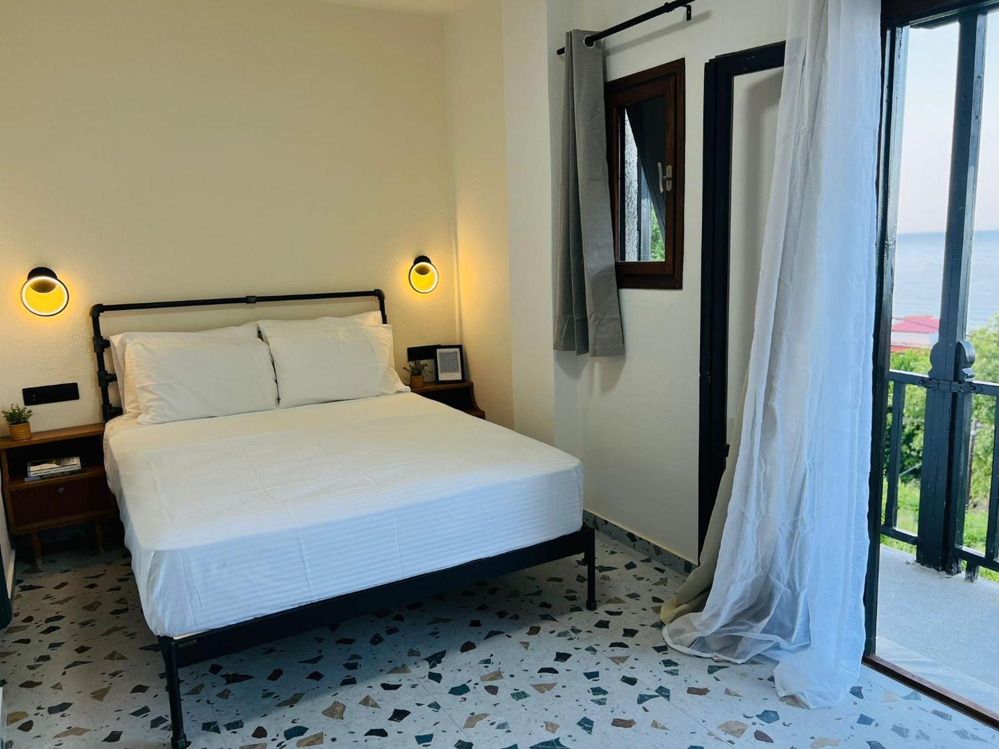 Yalla Chorefto - Hotel & Fun Esterno foto